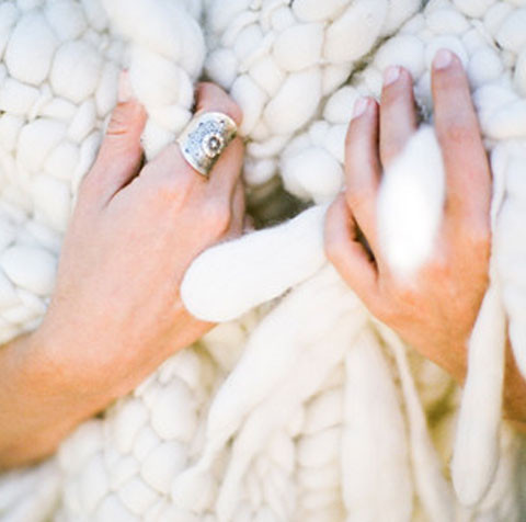 cozy blankets & cozy throws for winter