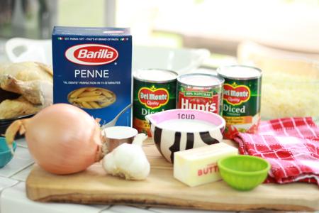 Chicken-and-pasta-bake-ingredients