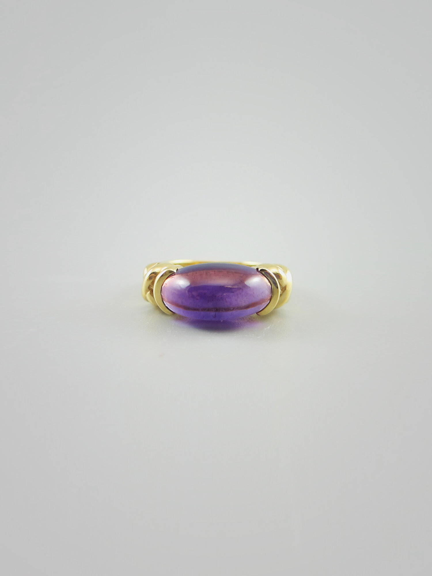 prins cultuur dienblad Amethyst Cabochon Ring — Joel Bagnal Goldsmiths & Jewelers Hand-Crafted  Jewelry Since 1976