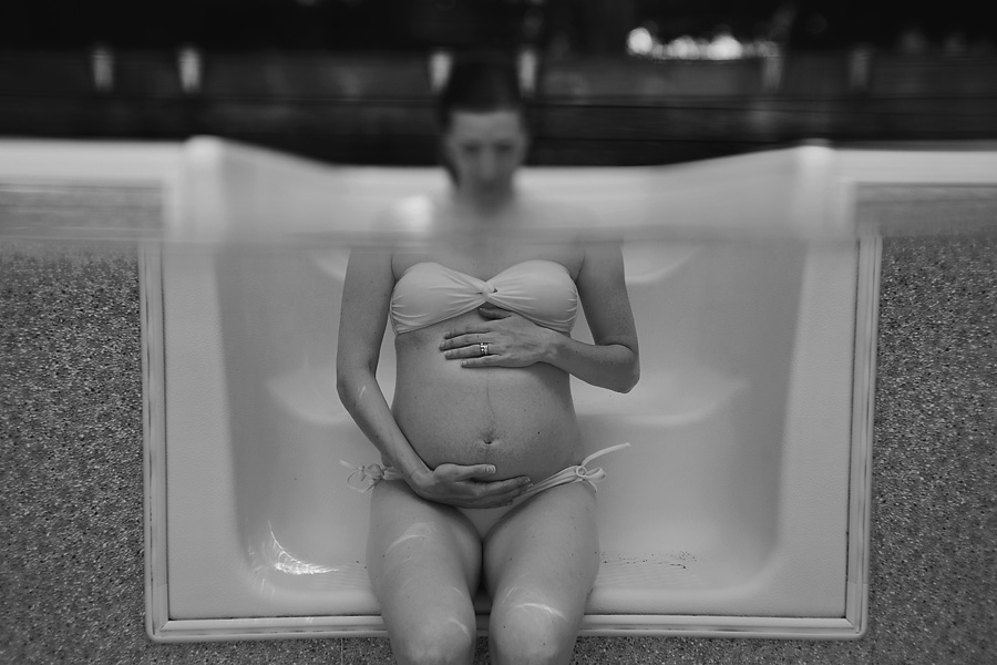 Calgary Underwater Maternity Photographer