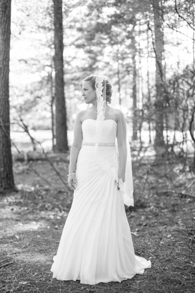 bride_woods_forrest_ClaireElysePhotography