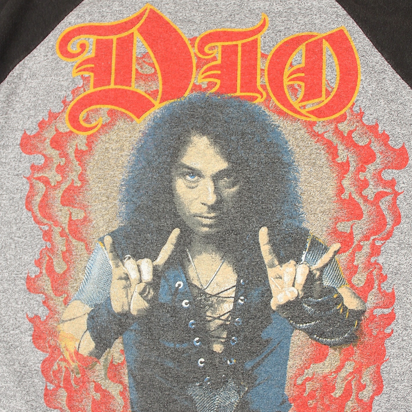 Vintage 1985 DIO Sacred Heart Tour Concert promo M Size 80s 90s T-shirt