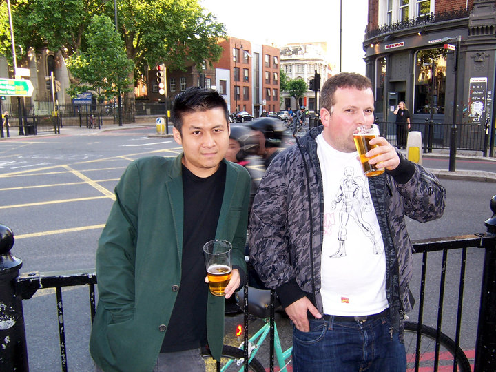  A cheeky pint Shoreditch Highstreet 2004 with two designer twats in the foreground and two scooter twats in the back... 