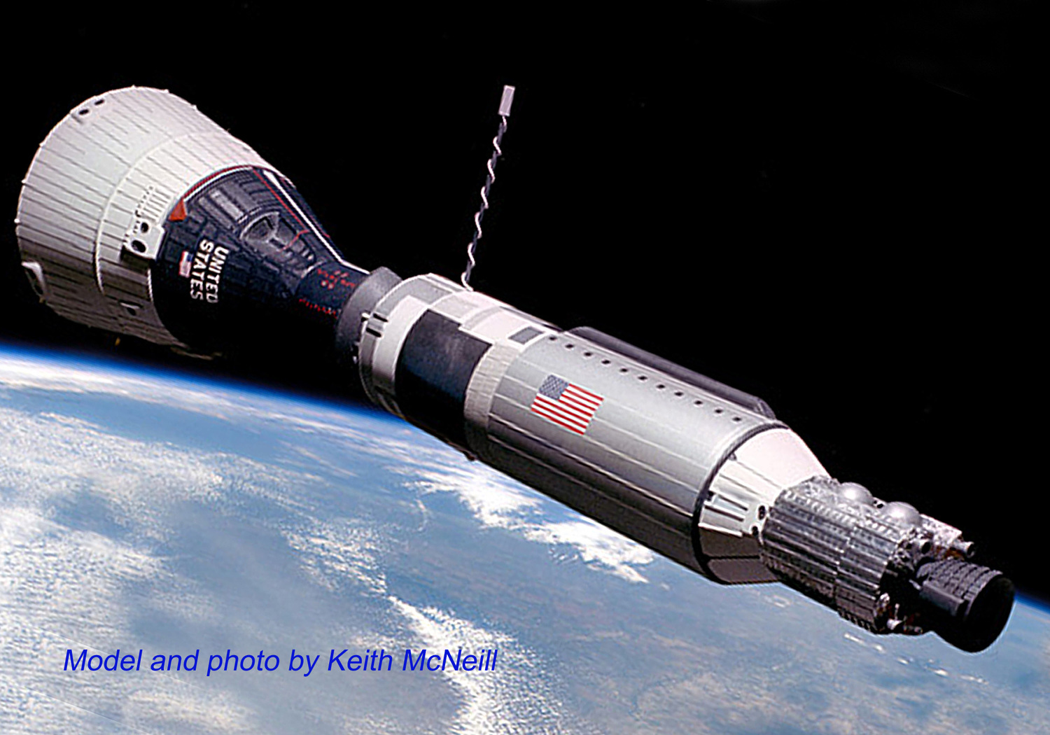 Rare 3D 1/72 NASA Gemini Capsule & Agena Target Vehicle docking model set stand 