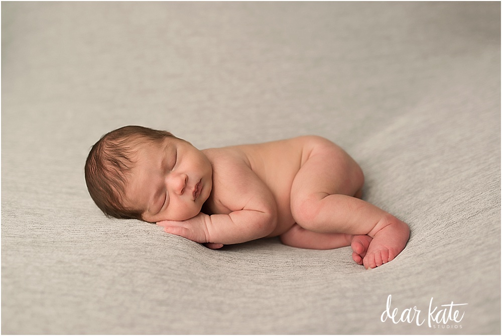 Simple newborn photography windsor colorado