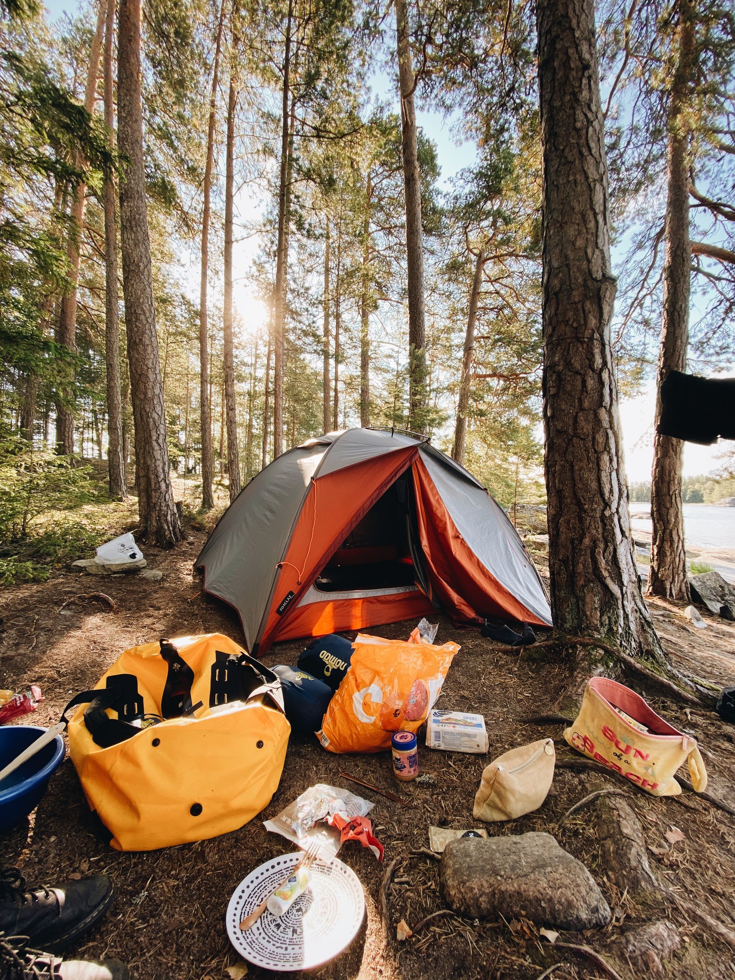 herhaling Hoelahoep natuurlijk Paklijst voor wildkamperen. Wat neem je mee tijdens wildkamperen? —  Expeditie Kram: reisblog over kamperen + bijzonder slapen