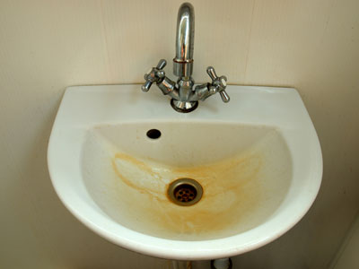 How To Remove Rust Stains From Tubs And Sinks