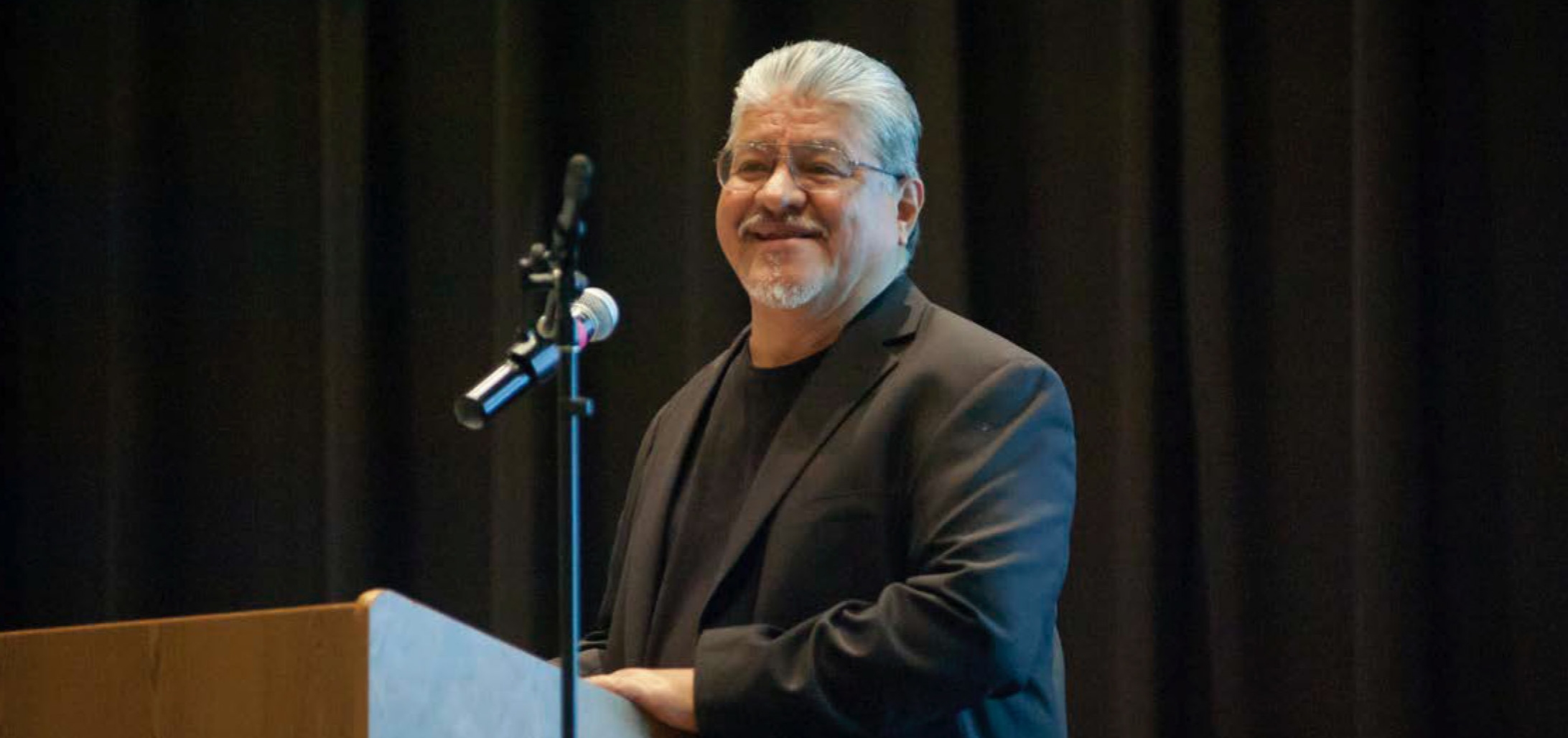 Luis J. Rodriguez speaks to CSUN students, faculty and staff at a May 2015 event honoring his appointment as Los Angeles Poet Laureate. PHOTO BY DAVID J. HAWKINS