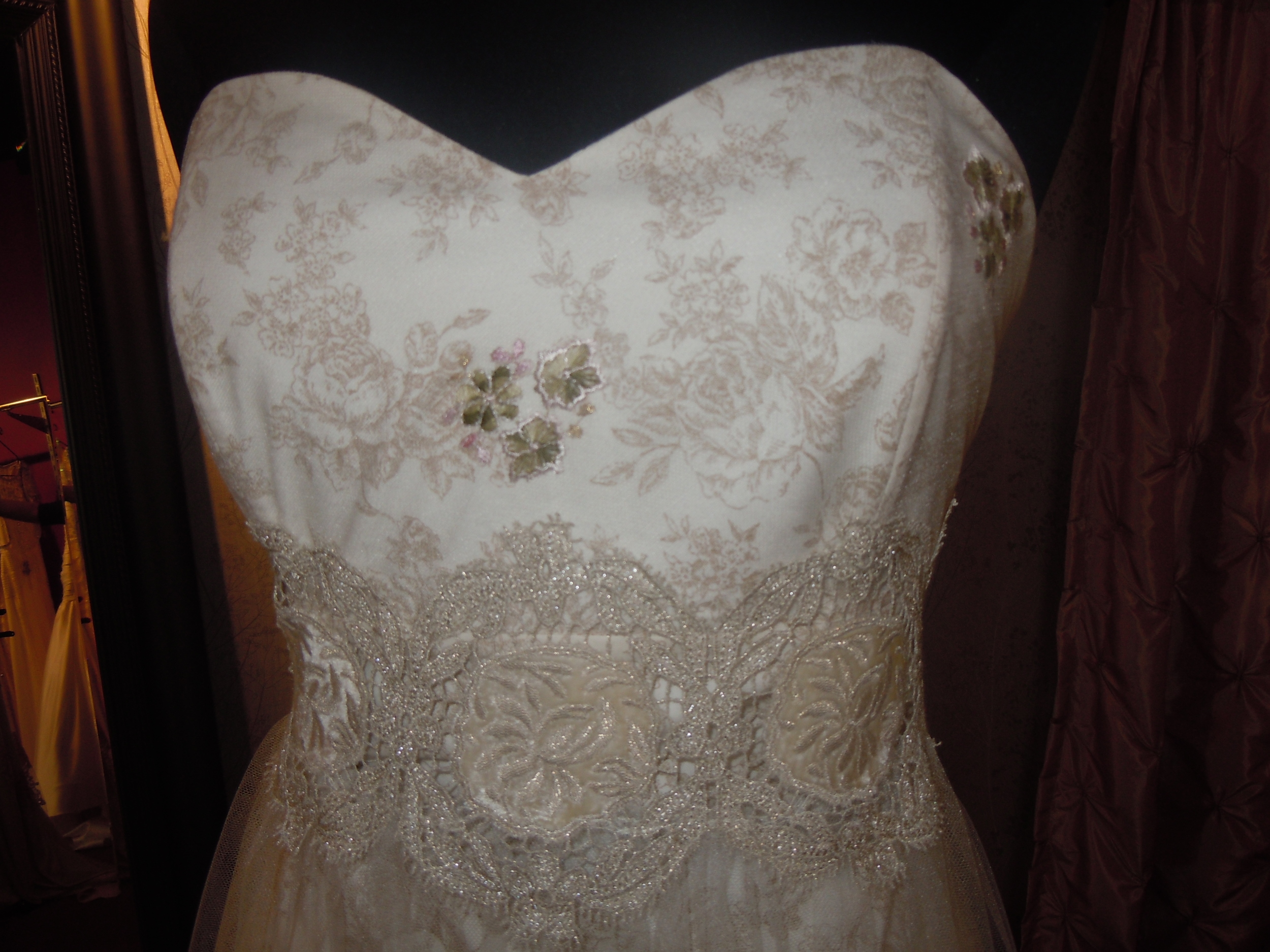 Claire Pettibone Fleur de Jour bridal gown detail