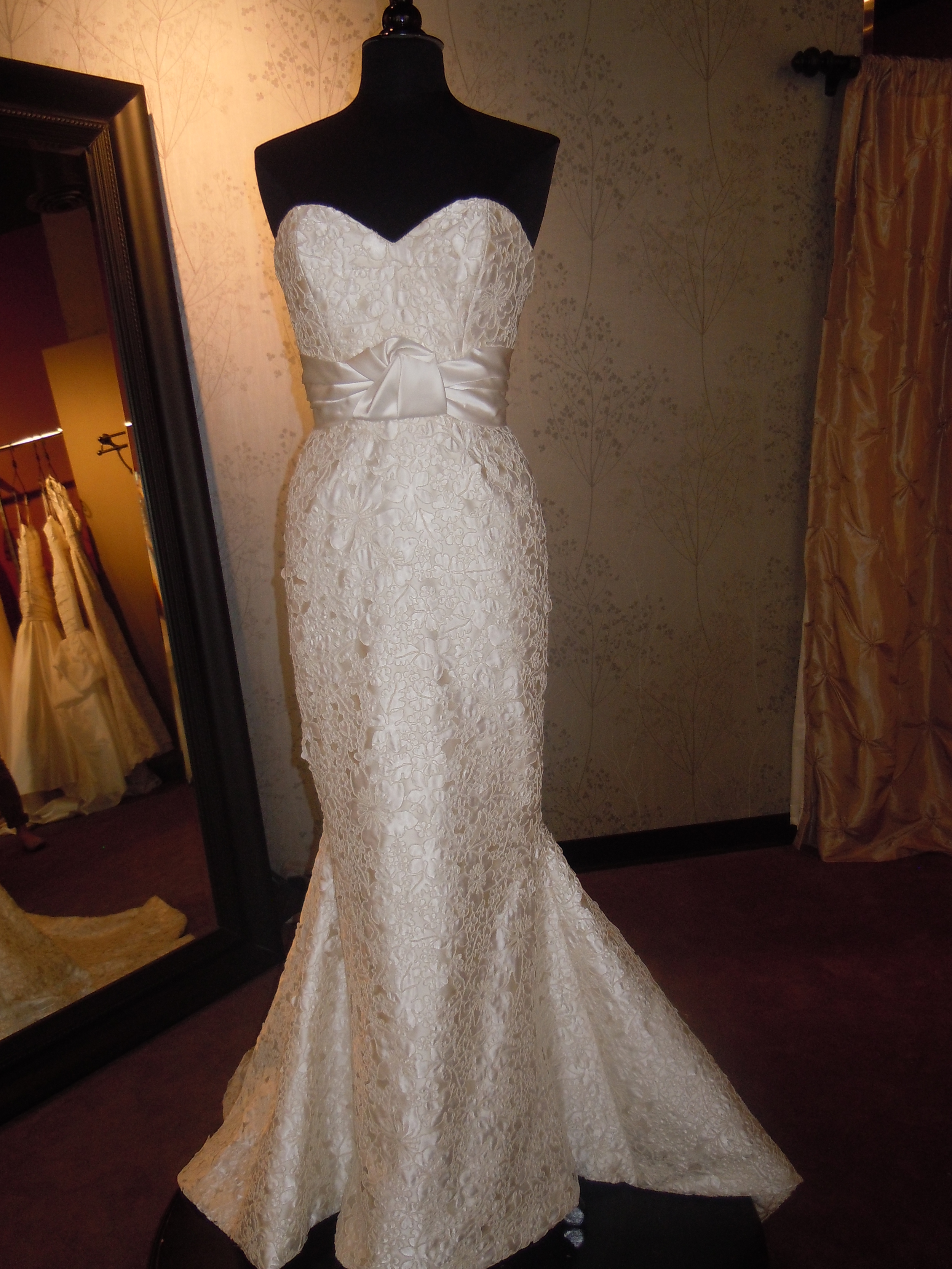 Elizabeth Fillmore Amelia bridal gown