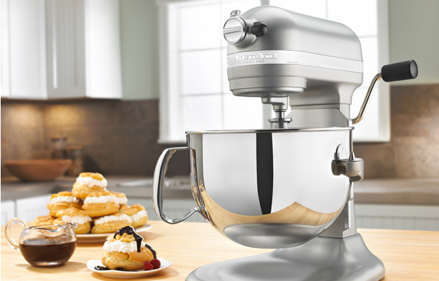 The famous KitchenAid Stand Mixer so you or he can make all the cookies and fresh pasta you need  - FOODIE GIFT IDEAS - THE ULTIMATE GIFT LIST FOR MODERN MEN