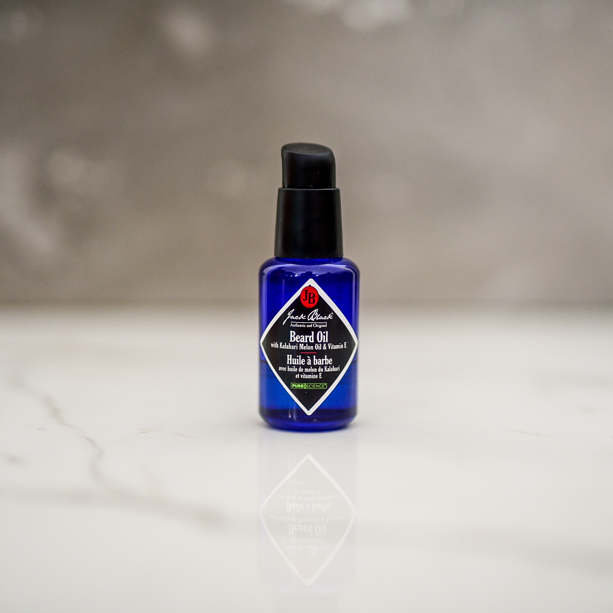 For the bearded men in your life, this beard oil is everything! So smooth, light scent and gets the beard shiny yet not sticky - GROOMING GIFT IDEAS - THE ULTIMATE GIFT LIST FOR MODERN MEN 