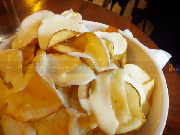 Hot Potato Chips with Blue Cheese Fondue