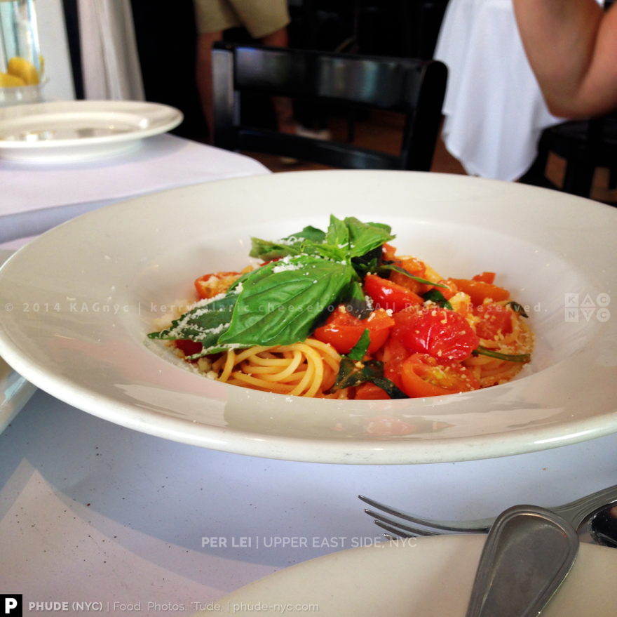Spaghetti with Tomatoes and Basil