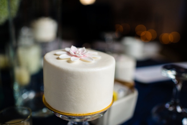 Individual Miniature Wedding Cakes via Leslie Reese