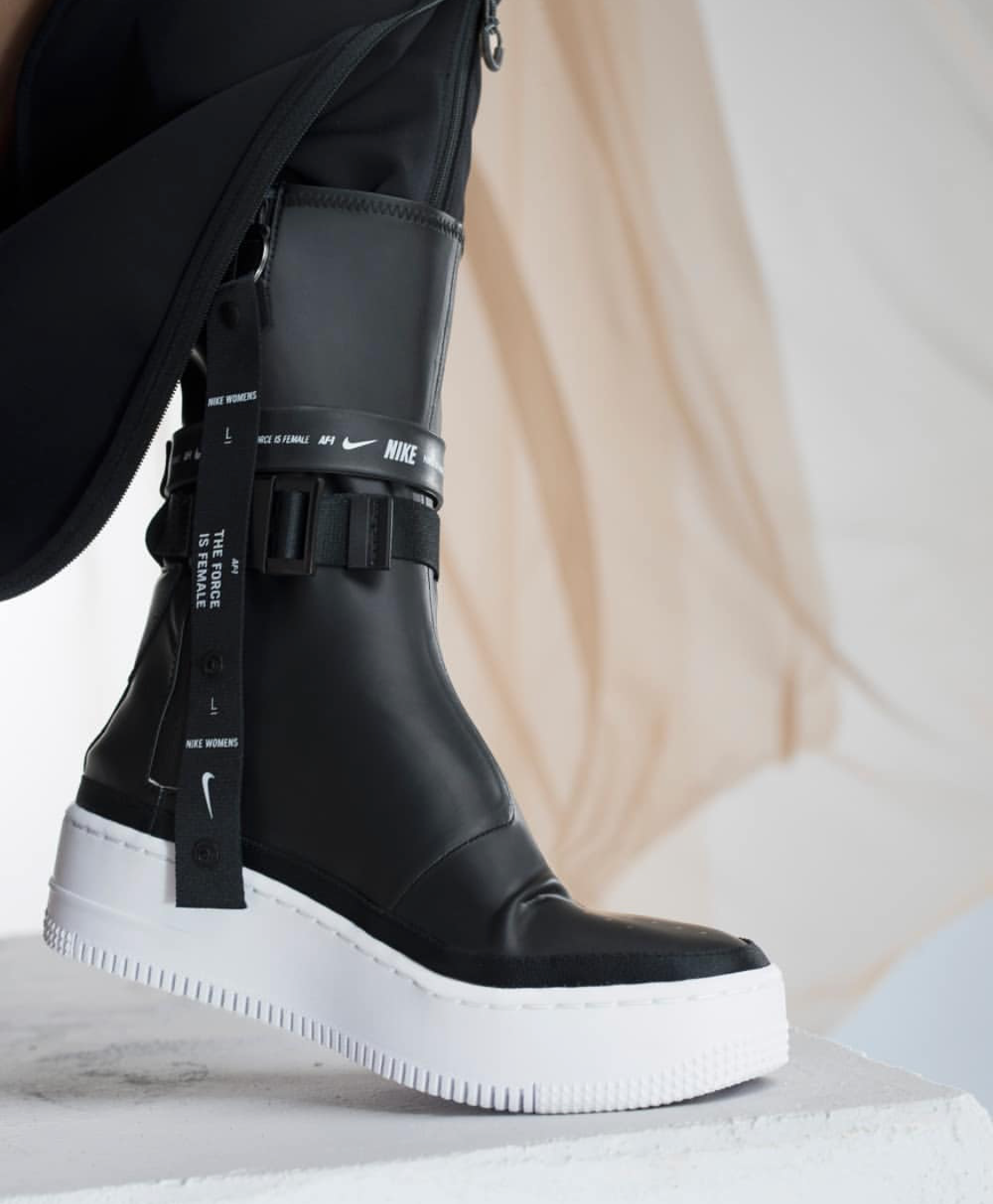tjenestemænd Arbejdsgiver Fordeling SneakHer Assembly: CNK's Editors Chat About The Upcoming WMNS Nike Boots —  CNK Daily (ChicksNKicks)