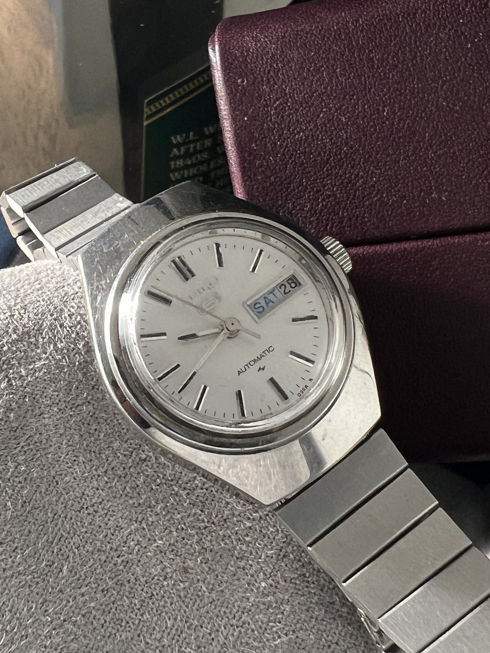 Lady Seiko 5 Day Date — Cool Vintage Watches