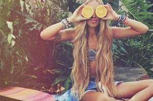 Lighten-your-hair-with-lemon