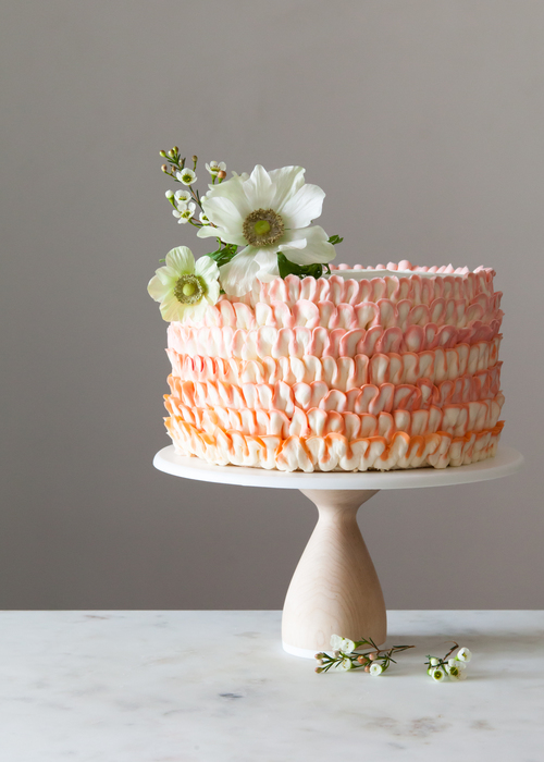 How to make a two-toned ruffle cake.