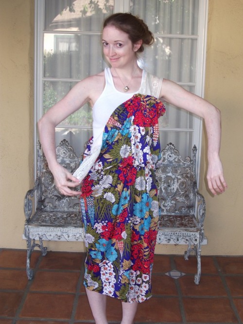 New Dress a Day - DIY - Vintage Dress - Too Big Before Shot 2 - 172