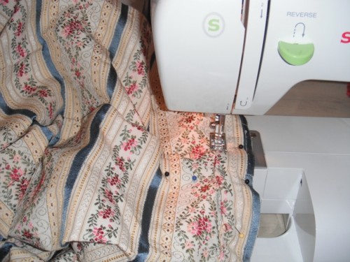 New Dress a Day - DIY - Vintage Skirt - Sewing Machine - 159