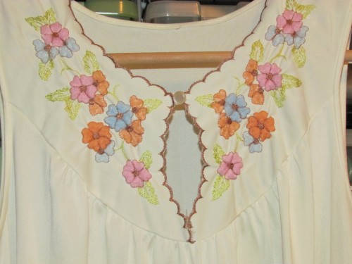 New Dress A Day - DIY - Vintage Nightgown - Embroidery ECU