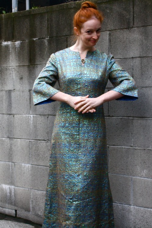 New Dress A Day - DIY - Vintage Dress - Iridescent Times!