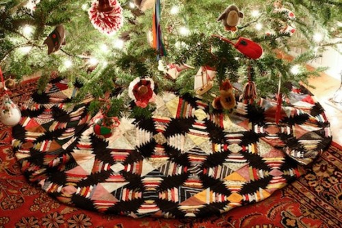 New Dress A Day - Vintage Quilt - DIY Holiday Tree Skirt