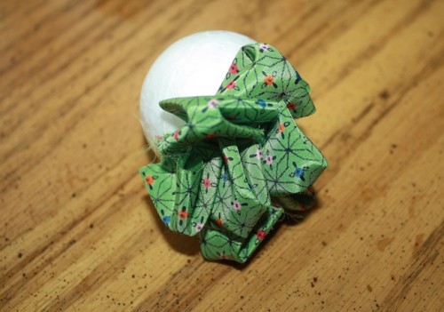 New Dress A Day - DIY Holiday Ornament - Supplies