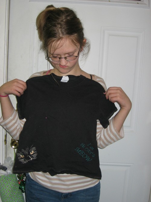 New Dress A Day - DIY - Cat T shirt - vintage - upcycle