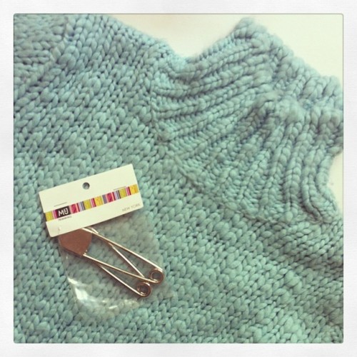 New Dress A Day - DIY - Marc Jacobs sweater - Copycat - Oversized Safety Pin