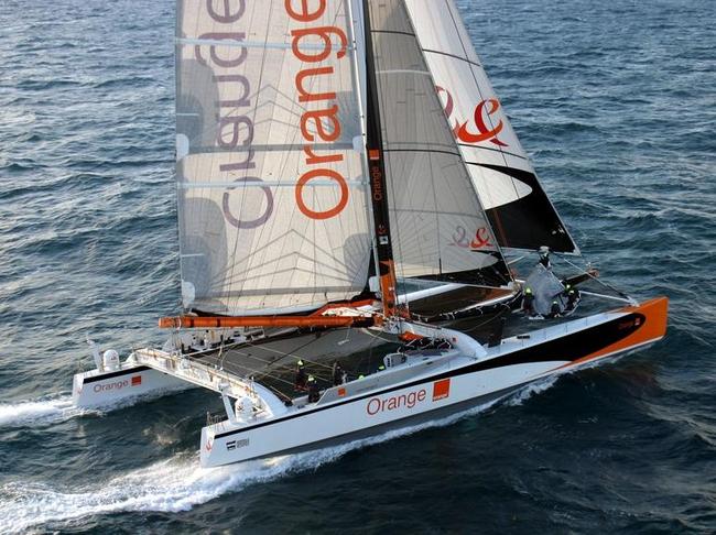 design-catamaran-orange2-agence-narrativ