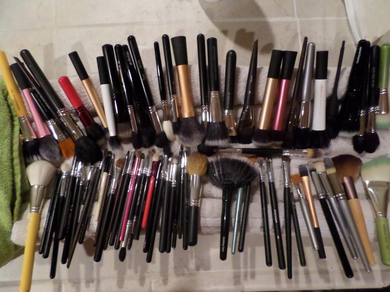 How to deep clean makeup brushes