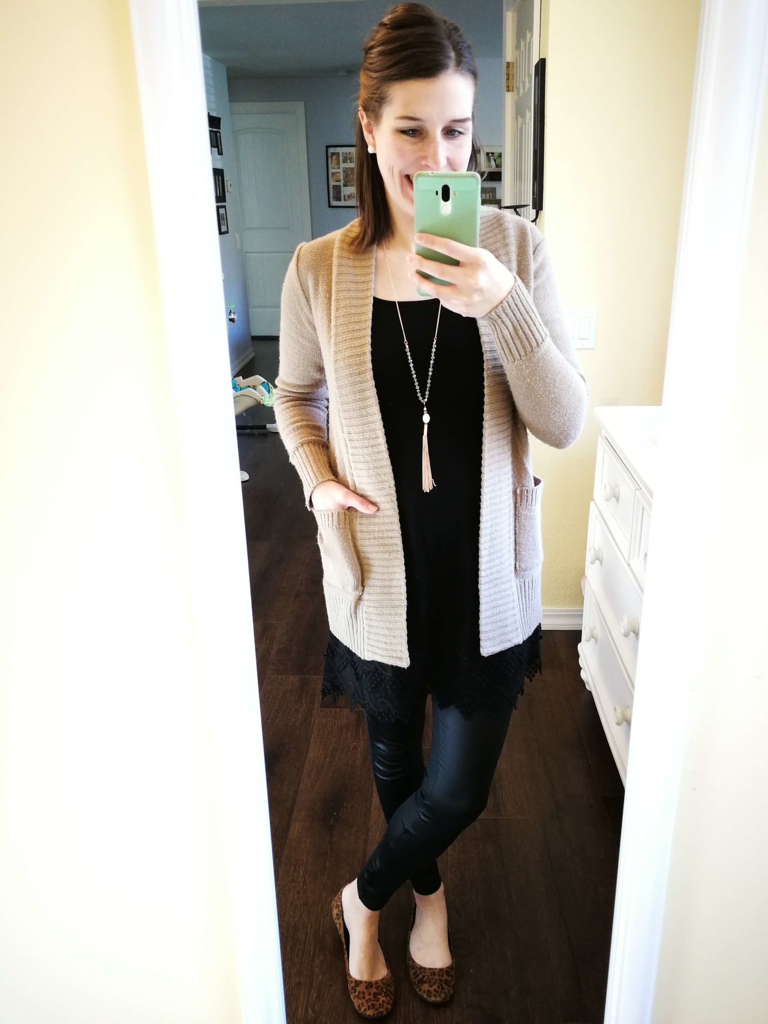 dressy chic outfits to wear with faux leather leggings chic easy style