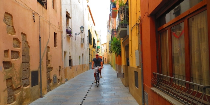 Riding along the streets of Castelló d'Empúries