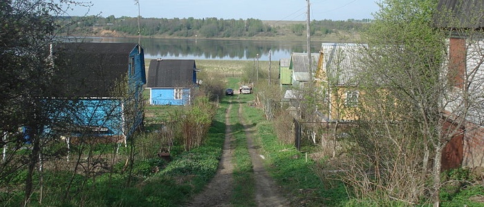 Dachas on Volga river