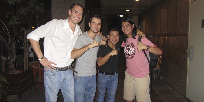 Typical Singapore crowd - a Ukrainian, a German, and two Filipinos