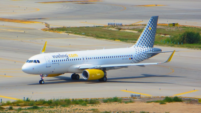 Vueling A320 with winglets