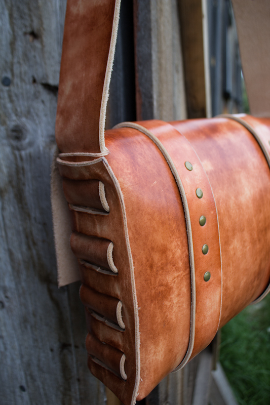 Leather Messenger Bag with vintage buckles-2