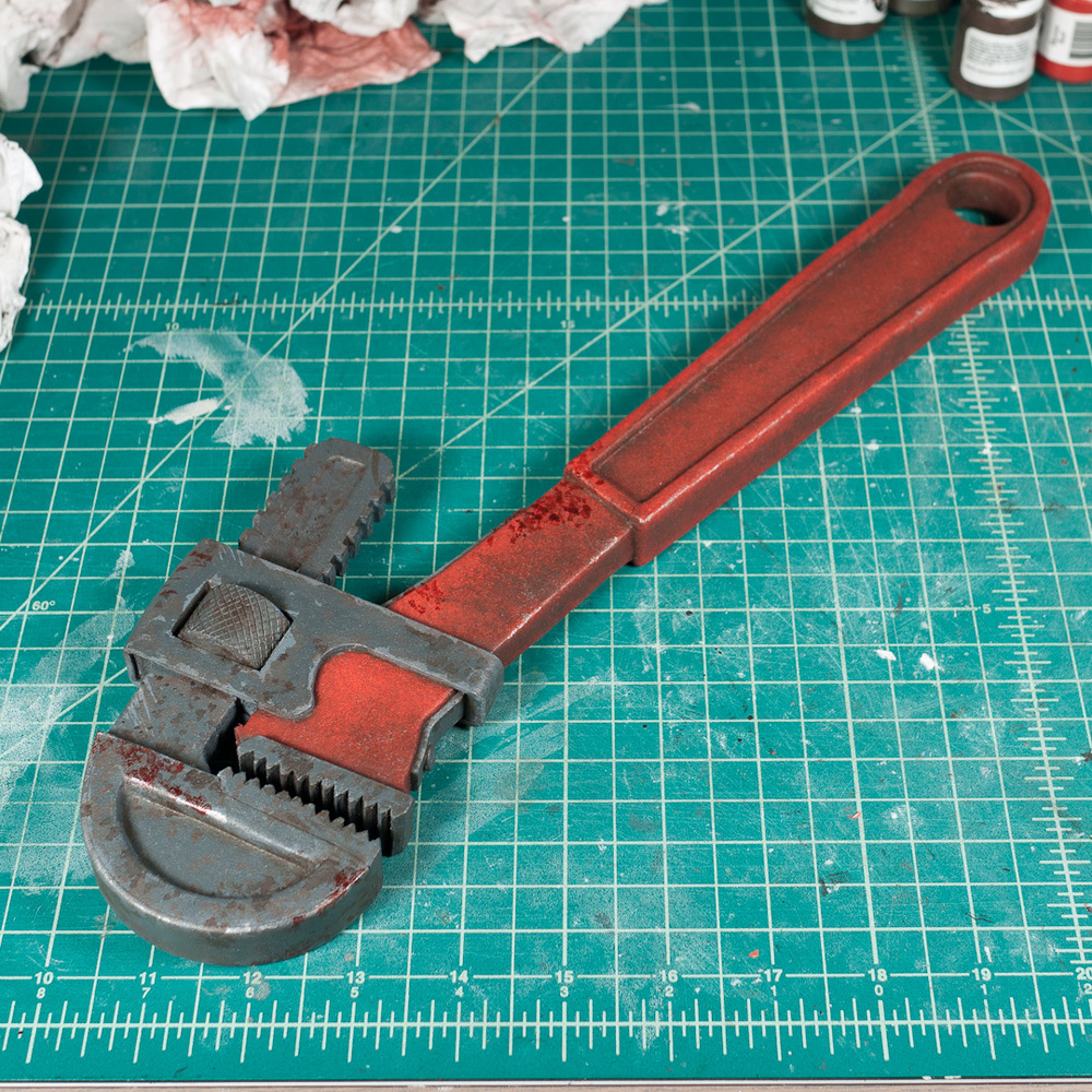 bioshock-pipe-wrench-foam-prop-painted.jpg