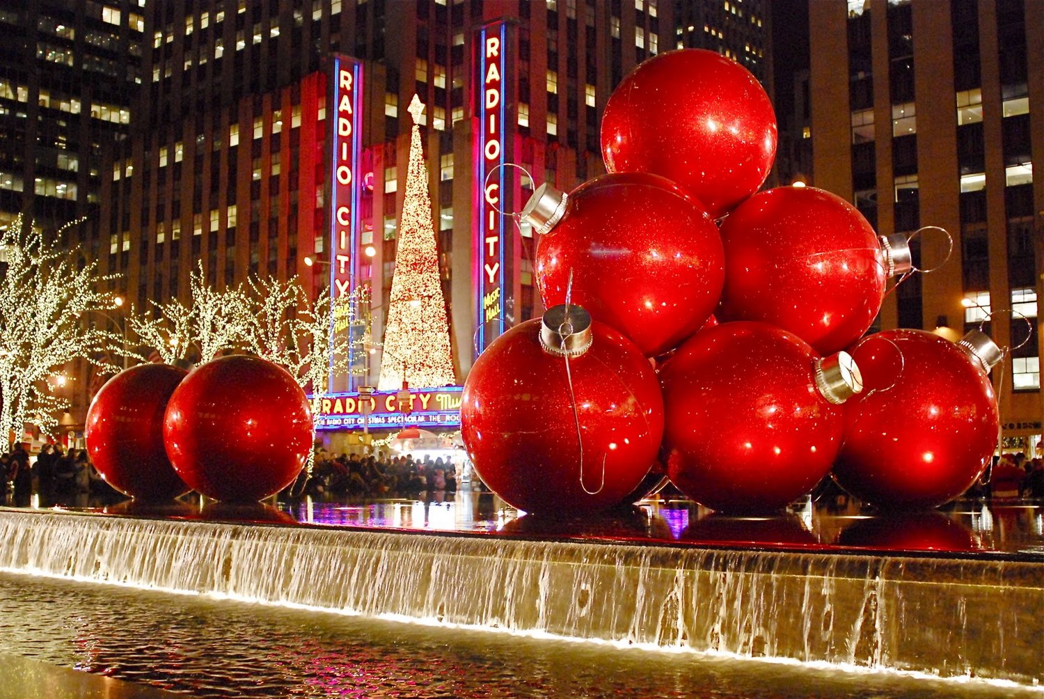 Christmas In New York City - Holiday Guide - Glam of NYC