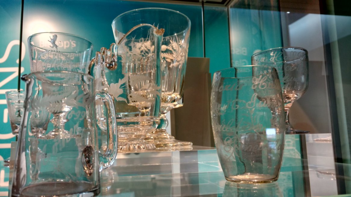  There are many fine example of the glass produced in the Sunderland area in the museum and the Glass Centre, both are definitly  worth visiting. 