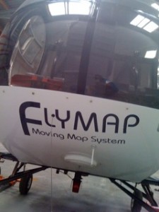 Flymap-Beschriftung an der D-HOLM, Hughes 300