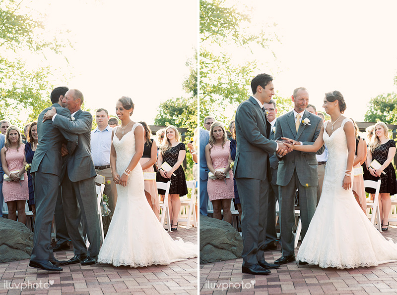 15-iluvphoto-Independence Grove-wedding-photography-outdoor-ceremony-chicago