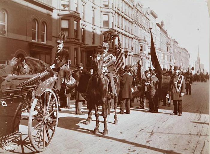 NYC-St-Patricks-Day-Parade-1895.jpg?form