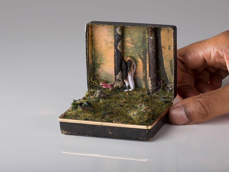 antique-ring-box-mini-diorama-talwst-7