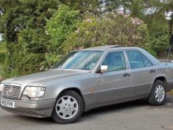 MERCEDES-BENZ 124 REVIEW — Classic Cars For Sale