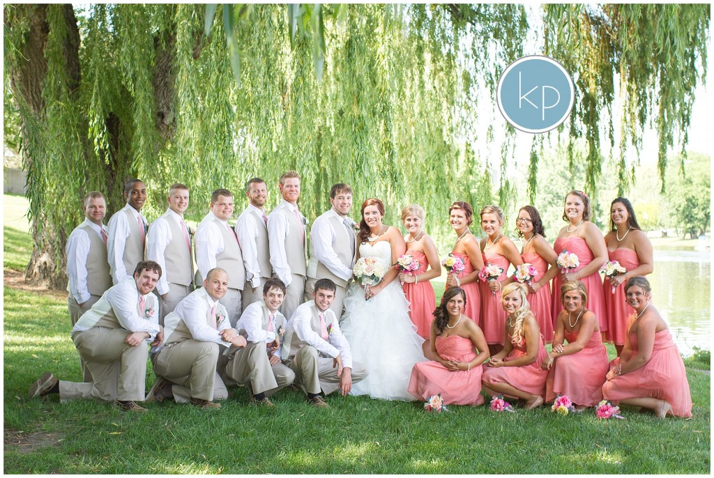 Bridal party in willow trees, large bridal party pose