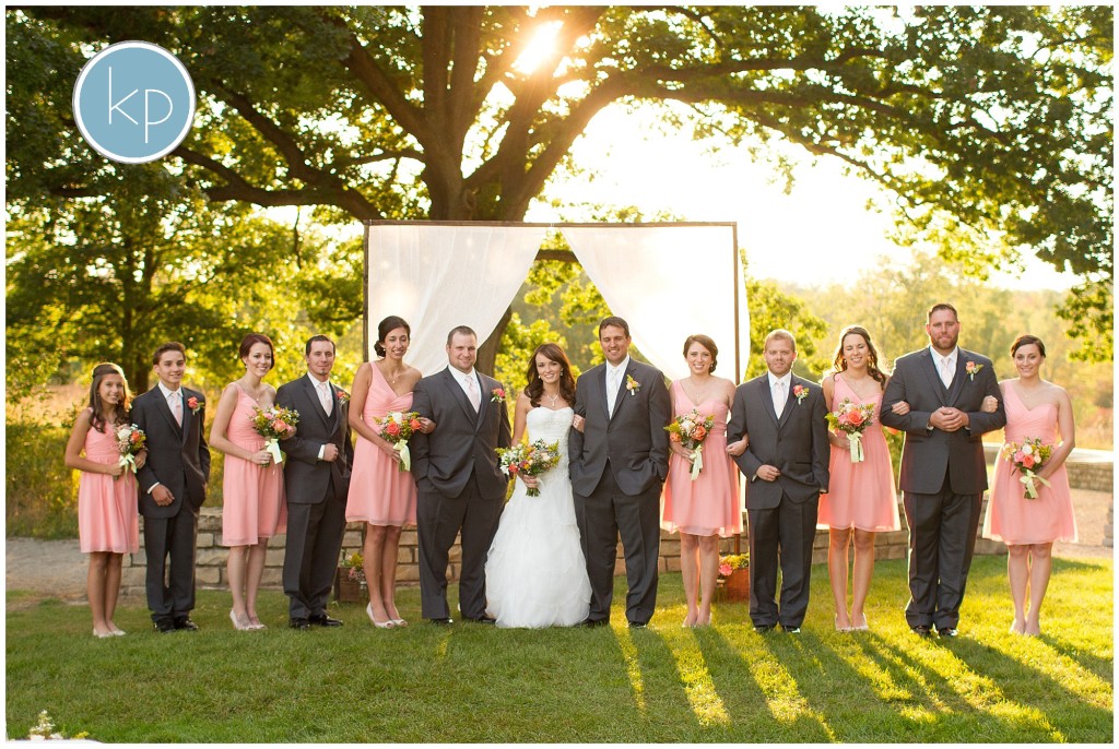 Bridal party pose, pink and grey wedding