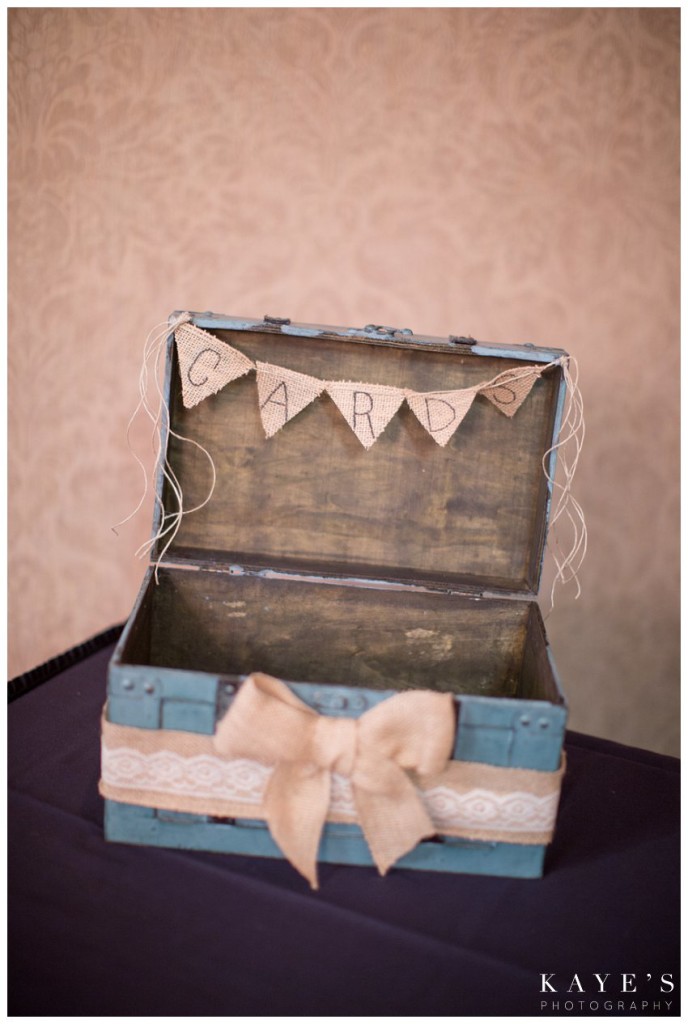 Card box, burlap, turquoise